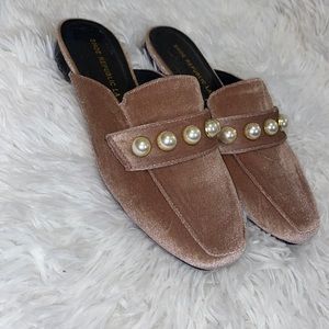 Supper cute pink shoes!😊